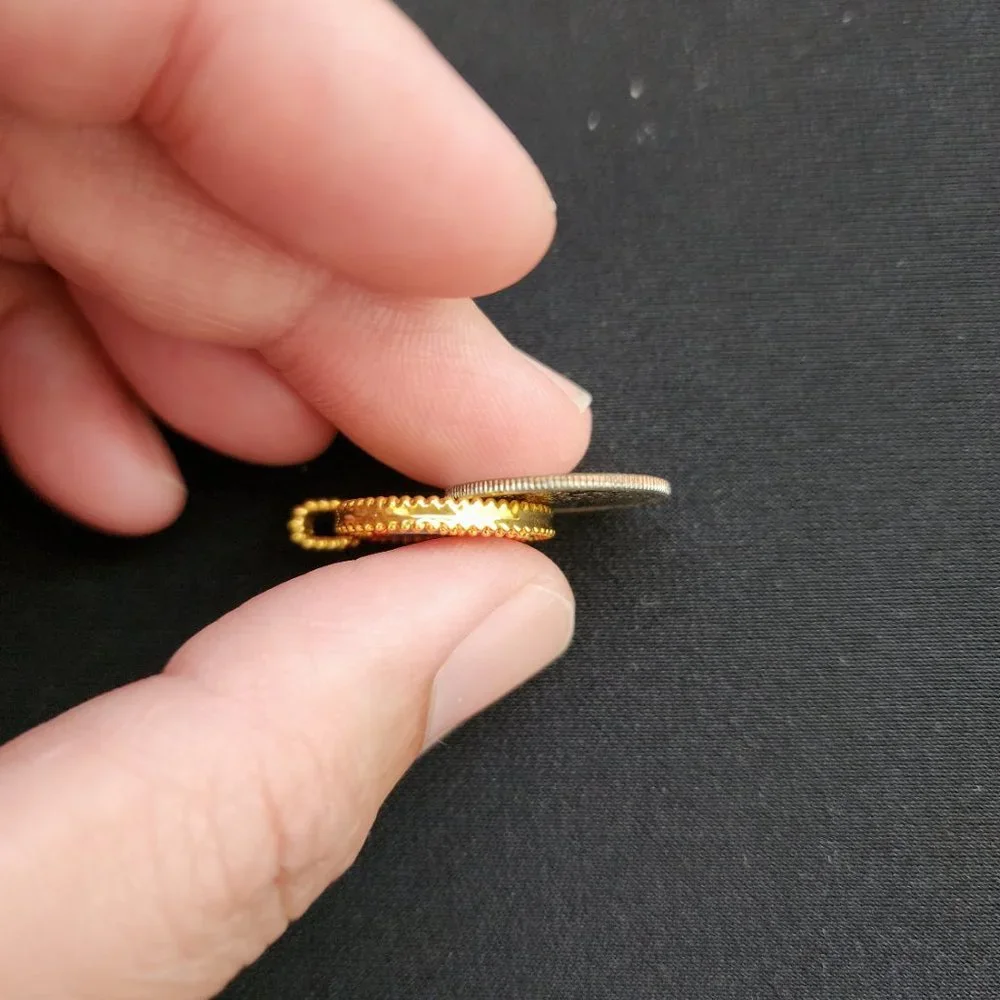 Gold pendant - Picture 8 of 9